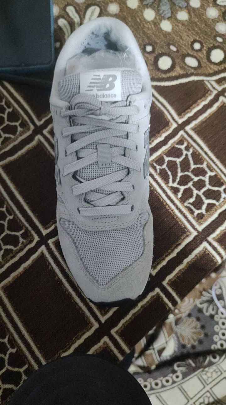 نيو بالانس الاصلي الاوروبي بشرط قياس 40.5 يعني يلبس 40و41 السعر 25000 مع التوصيل شي روعه قطعه نظيفه وحيل حلوه


**إذا كنت صاحب هذا الإعلان وتريد حذفه لأي سبب، رجاءا أرسل رسالة إلى الدعم الفني**