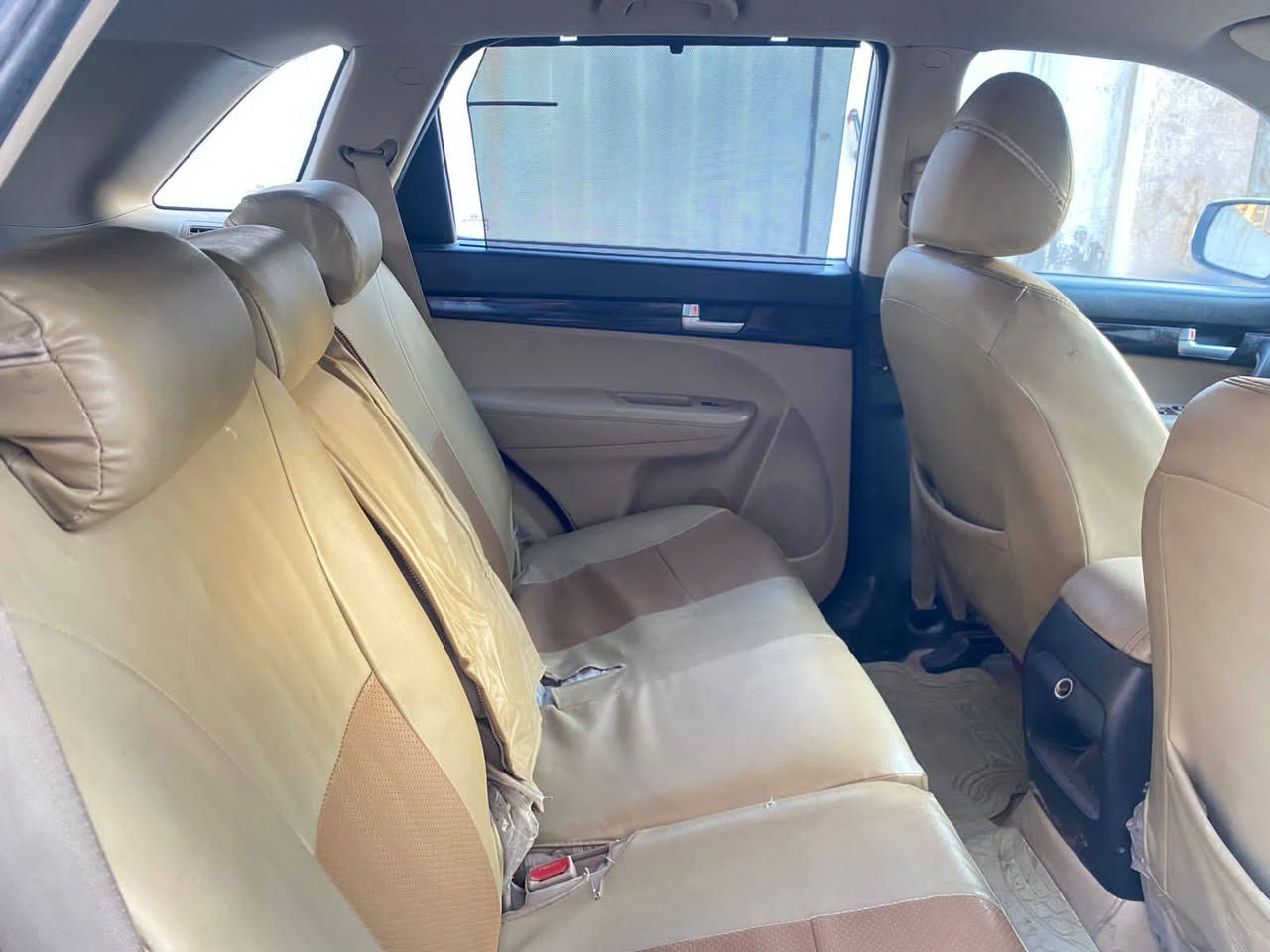 سورنتوا 7راكب اربيل فول مواصفات ماعد البنوراما 2400بيه ضربه بالقبق مال البنزين وبيه كارت بالبنيد عارضه 173وبيه مجال علما بيه غرامه 820الف ***********)***********
