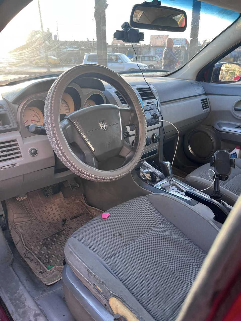 للبيع افنجر 2008 
محرك 2400 اربعة سلندر 
رقم بغداد مشروع وطني هزة وسنوية ولوحات جدد 
حدادية امامية خلفية حلوة 
تخم تاير جديد شادة 
منظومة تبريد كاملة جديدة بس كمبريسر احترك 
سيارة بيهة مكانات جاردة 
لغود وشواصي وتكم وقمارة مكفولة 
سعرها 55 وبيها مجال للشراي يجي يشوف وبسيطة مكانها بغداد 
***********
