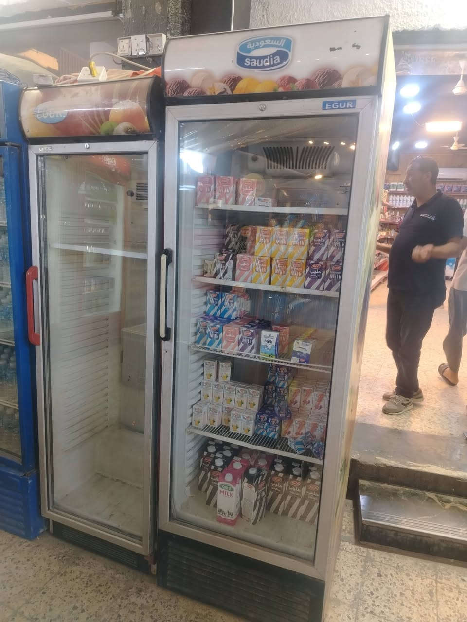 مرحبا عندي عرضت نضيفات مال سواق 6 عندي سفينة جديدة عندي رفوف نضيفات سعر خاص رقم *********** توصل وتساب
