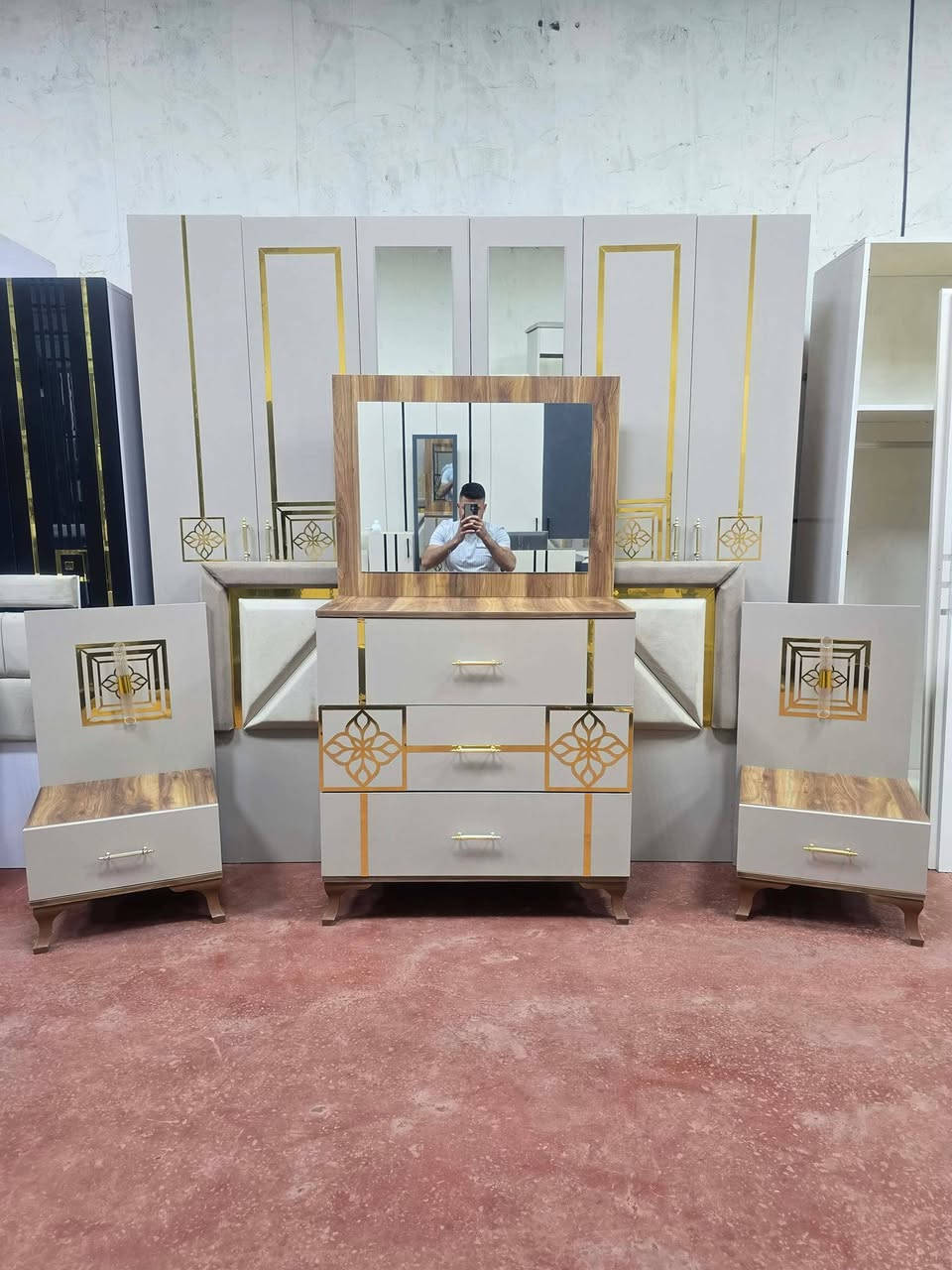 غرفه نوم تركي اخت جديد  💗نظافه 100ب100 
#6قطع 💗ب500💗توصيل وشد مجاني بغداد 
#يوجد.انواع الغرف خاص خ


**إذا كنت صاحب هذا الإعلان وتريد حذفه لأي سبب، رجاءا أرسل رسالة إلى الدعم الفني**