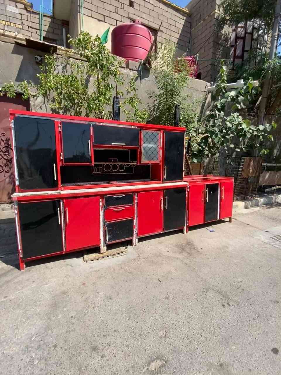 سلام عليكم كاونتر للبيع مترين ونص وسنك متر و20 العنوان البصره قبله بس شراي يراسل ***********
