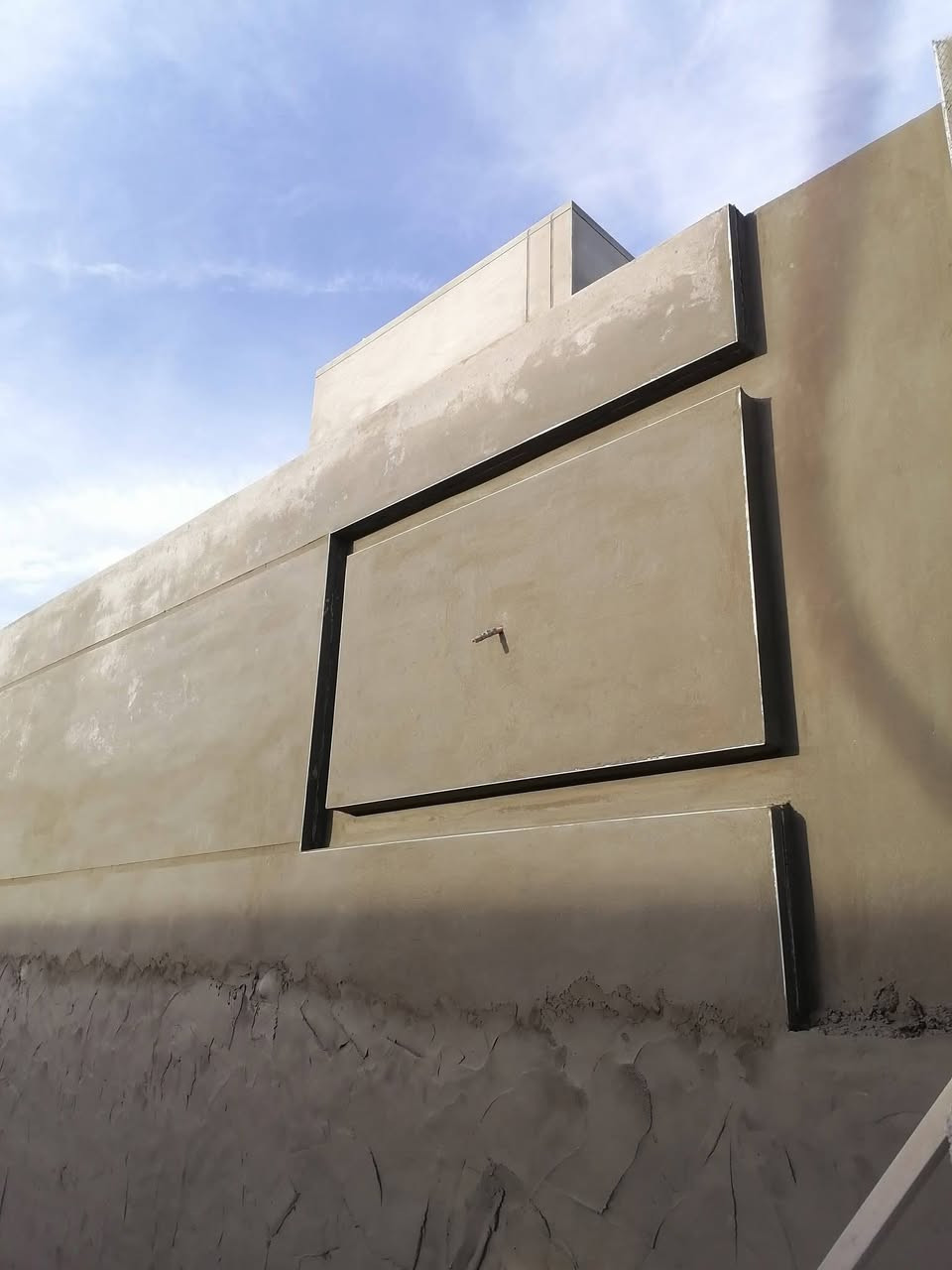 السلام عليكم لباخ مصرى متفرغ خشن ناعم بغداد الرقم بيه وتس ***********
