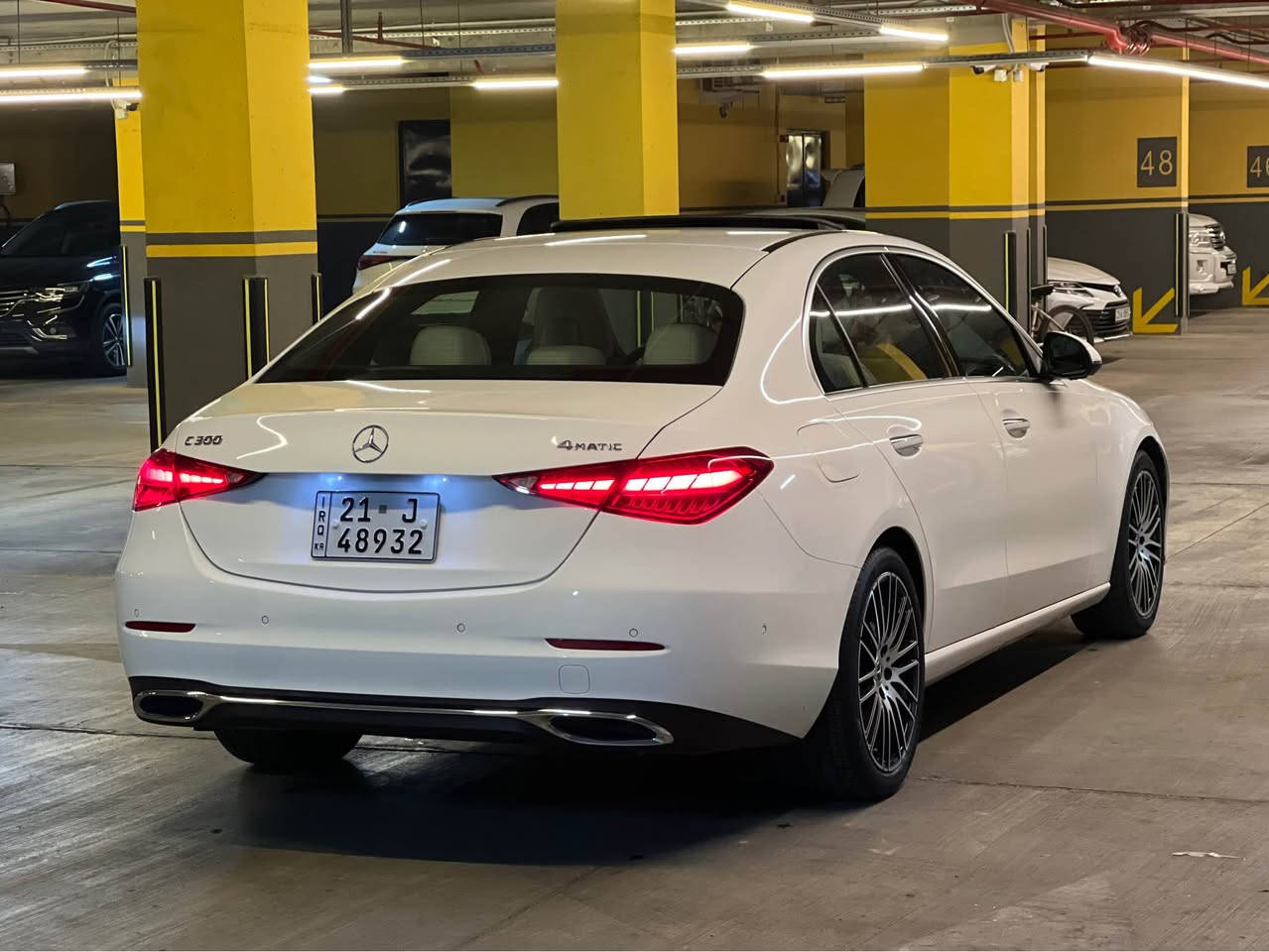 Mercedec c300 2024 4matic clean 
کلین تایتڵ زەمان
 دەعمیەکانیشی بەشەرت بۆیاخی نیە ساردی نیە دەعمی نیە تەنها 9 هەزار ڕۆشتوە وەک سفر ماوەتەوە 
مواسفات :
سڵاید_ناوزەرد_کوشن هیتەر_کوشن خەزن_سوکان کارەبای_سندوق شەفت_ڕادار ٣٦٠_ناو لید ٦٤ ڕەنگ ئەگۆڕی_شاشە ئەلکترۆنی_سێ مۆدی لێخوڕین 
ئیکۆ-نۆڕمال-سپۆرت_خەتی جادە_تەحدید سورعە
شەحن وایەرلێس-لایت لید زینۆن داینامیک
 گێڕو مەکینەو کارەبایی بەشەرتی یەک مانگ 
سەنەوی تازەیە بە ناوی خۆمانەوەیە 
سعر:$365 معامەلە
***********
*********** السليمانية, العراق
