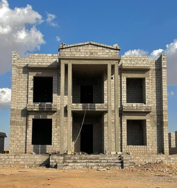 يسر مكتبنا العقاري مكتب العبيدي للمقاولات أن يعلن عن بدء تعاون رسمي مع مهندس مدني المتخصص في تصميم وتنفيذ المشاريع السكنية، حيث سيكون المهندس مشرفًا مباشرًا على الأعمال لضمان الجودة والدقة في التنفيذ.

✅ الإشراف الهندسي على كافة مراحل البناء
✅ تقديم استشارات هندسية مجانية للزبائن الجادين
✅ تصاميم حديثة واستغلال أمثل للمساحات
✅ التزام كامل بالمخططات والمواصفات المتفق عليها

📍للي يريد يبني بثقة ويتعامل مع جهة تضمنله الشغل الصح من البداية للنهاية، احنا جاهزين نستقبل طلباتكم ونربطكم مباشرةً ويا المهندس

📞 للاستفسار أكثر، تواصلوا ويانا على الخاص أو زورونا في مقر المكتب.الواقع في شارع الامير مقابل دكتور قاسم  مكتب نيزك للعقار او الاتصال ع رقم 
***********
‭0786 177 5954‬
#بناء_بثقة #إشراف_هندسي #تصاميم_حديثة #عقارات_بغداد
