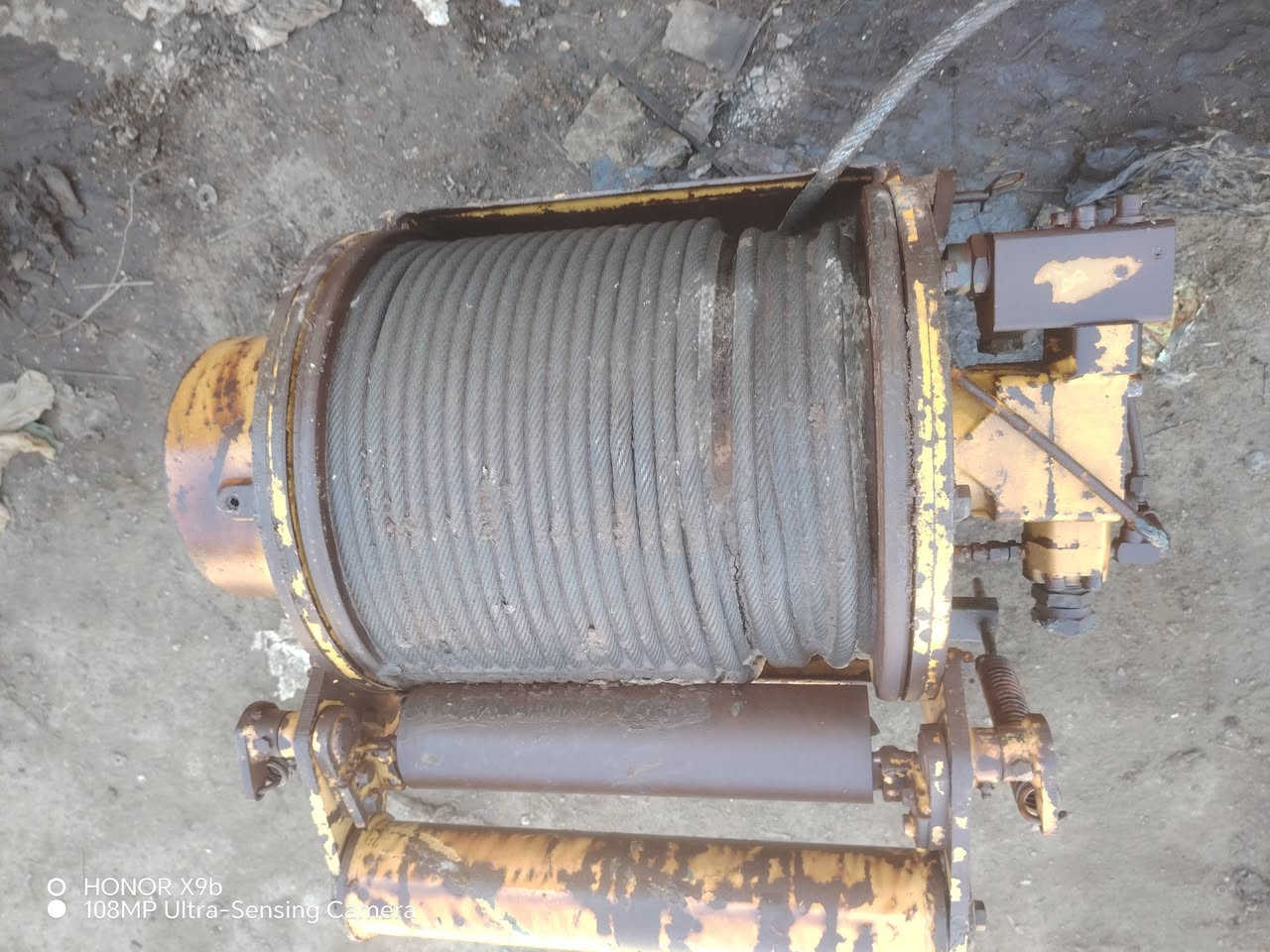 ***********
***********
٧$
