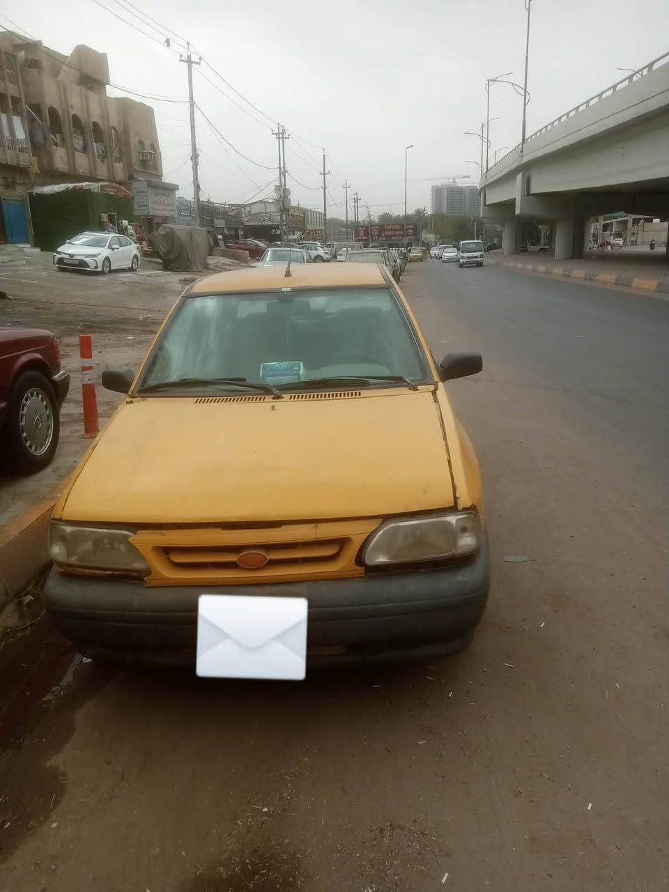 السلام عليكم
سايبه للبيع موديل١٢
رقم احمر 
محرك كير مكفولات 
صاحبه السيارة ماندله 
ابيع كوم حديد
المكان بغداد شيخ معروف 
السعر ٨اوراق 
للاستفسار علا هاذالرقم ***********
