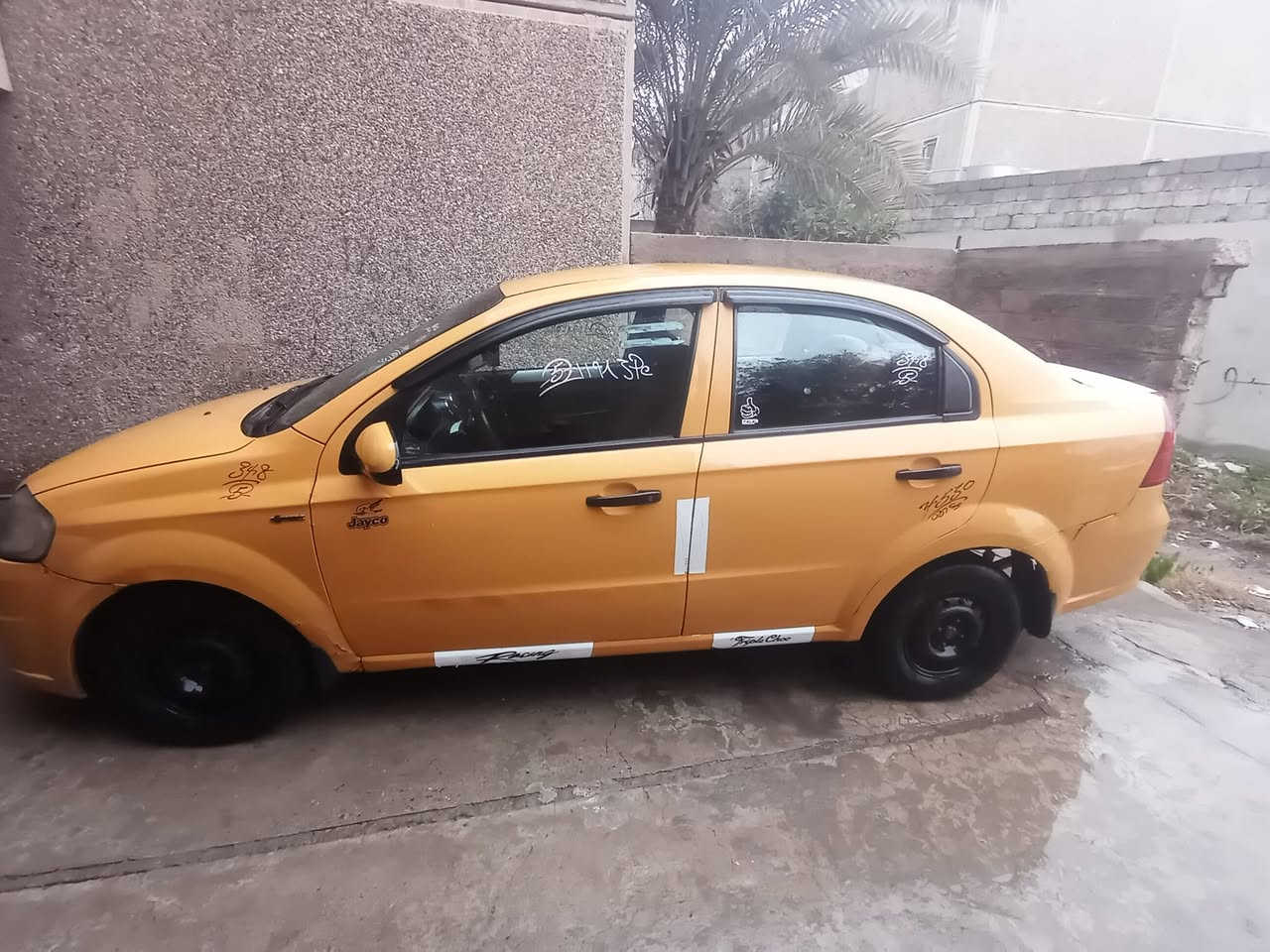 سياره شوفليت افيو موديل 2008 سياره جاهره ونظيفه بدون ضرر طخم تايت جديد باثري جديد محرك بدايت نفخ كهربائي كلها شغال كاربون بازين بيها شرعي بل موصل تريد وكاله تريدتحويل   سعر 50 بيها مجال شرط السياره احلئ من الصوره ***********
