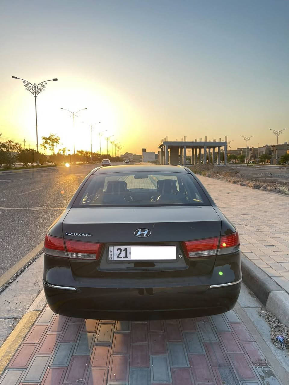 هونداي سوناتا ٢٠١٠ 
وارد كوري رقم سلميانية انكليزي
مكينة ٢٠٠٠ دوش جاهزة ومكفولة
كير مكينة حدادية تبريد جاهزات 
بية ٣ قطع صبغ بدون حادث السيارة
لتواصل *********** بغداد, العراق
