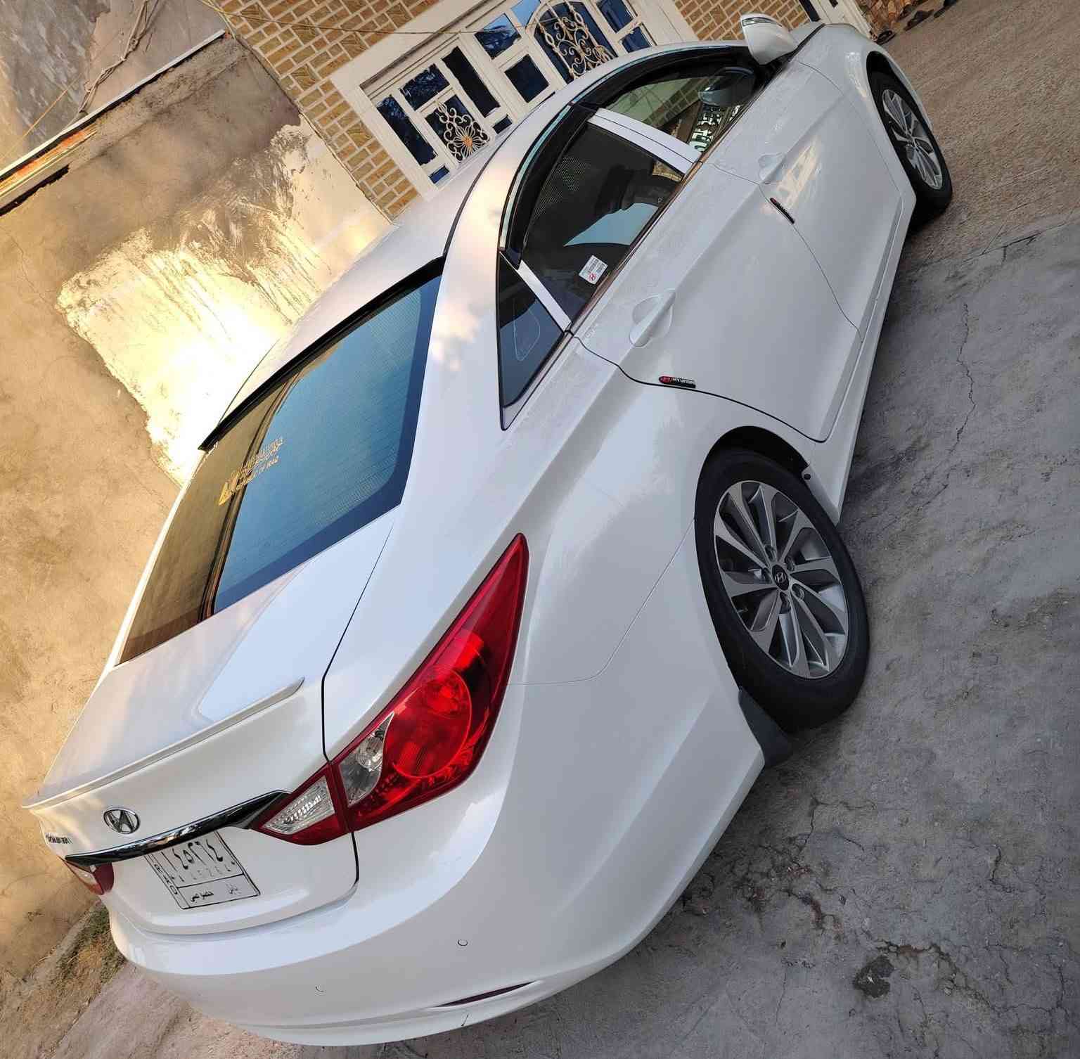 السلام عليكم 

سوناتا 2014 خليجي مكفوله✅✅
 رقم بابل 
محرك 2400 
🟩🟩فول مواصفات عدى الفتحه 
شفتات تحكم ستيرن حساس كشن كهرباء
 مدوشمه كشنات وارضيه
 منظومه زنون داخل غرفتها والخلفيه والايت كله زنون 

سياره ماتصرف عليها ولاتتعب تراي وين مايعجبك روح 🟩✅

اي استفسار اتصل على الرقم 
***********
