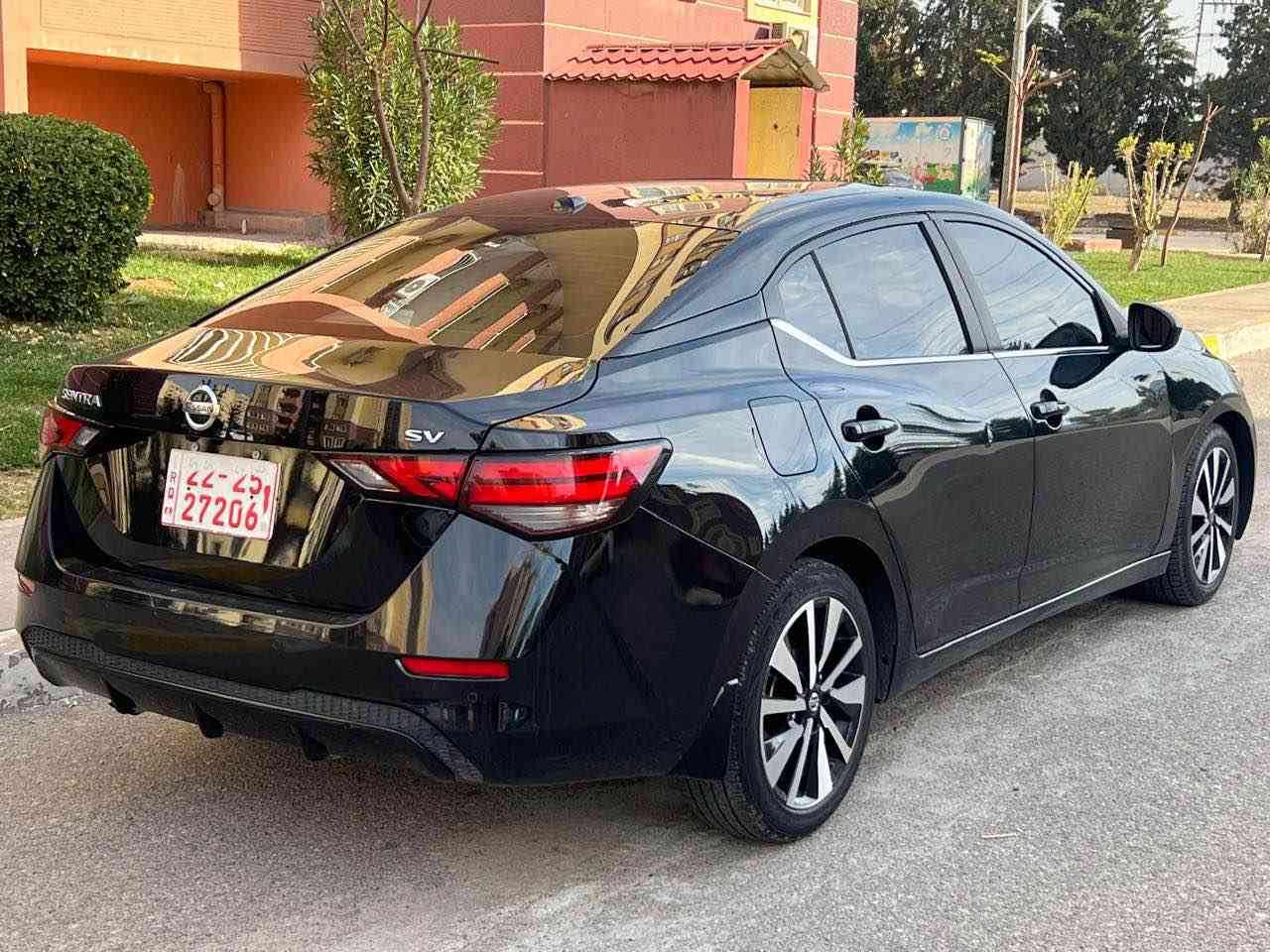 السلام عليكم 
سنترا 2023 SV+ داخل قيسى 
سعر : 130 ومجال قليل 
سياره كامله و جاهزه عل وضع بلاد دينار مصرف ما بيها 
ملاحظة : بوند و چاملغ بدون دواخل 100% 

ارباگ سستم بلادى شرط فحص ✅

المواصفات.
سلايد روف
تشغيل عن بعد تشغيل بصمه
اشاره بالمريه جانبيه
كامره اماميه
تدفئه استيرن
تدفئه كشنات
رادار امامي
تحديد مسار
نقطه عمياء
كيج دجتال
Midnight ويل كرم🔸• 
کوشینات جلد داخیل مشمشی
🔸• ٤ كاميرات 360 درجه (بيرد فيو)
شاشه كار بلي و اندرويد اوتو
🔸كشن كهرباء
BOSE سماعات
🔸• تبريد مناخين دبل فريزر
🔸حساسات خلفيه
🔸توقف ذاتي
🔸لايت لد اوتو زنون
🔸• اوتو ستار ستوب.
🔸• مرايا حساس اوتو دم
🔸8 ايرباك
🔸• جناج خلفي (بلادي)

رقم تلفون ***********
واتساب اكر, نينوى
