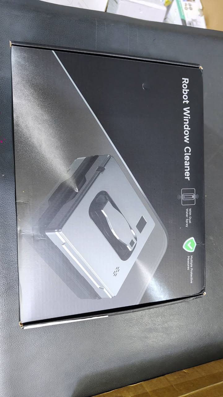 روبوت لتنظيف النوافذ، وهو جهاز منزلي ذكي مصمم لتنظيف الأسطح الزجاجية تلقائيًا، ويتميز بالتالي:
نظام رش مزدوج: مزود بتقنية رش الماء من الجانبين لضمان تنظيف فعال ومتساوٍ. 
تصميم آمن: يحتوي على تدابير حماية متعددة مثل حبال الأمان وأنظمة التثبيت بالشفط القوي لمنع السقوط أثناء العمل على المرتفعات. 
تنوع الاستخدام: يمكن استخدامه على أنواع مختلفة من الزجاج، بما في ذلك نوافذ المنازل، مرايا الحمام، وأبواب الخزائن الزجاجية. 
مزاد يم اعلى سعر ابيع حبايب


**إذا كنت صاحب هذا الإعلان وتريد حذفه لأي سبب، رجاءا أرسل رسالة إلى الدعم الفني**