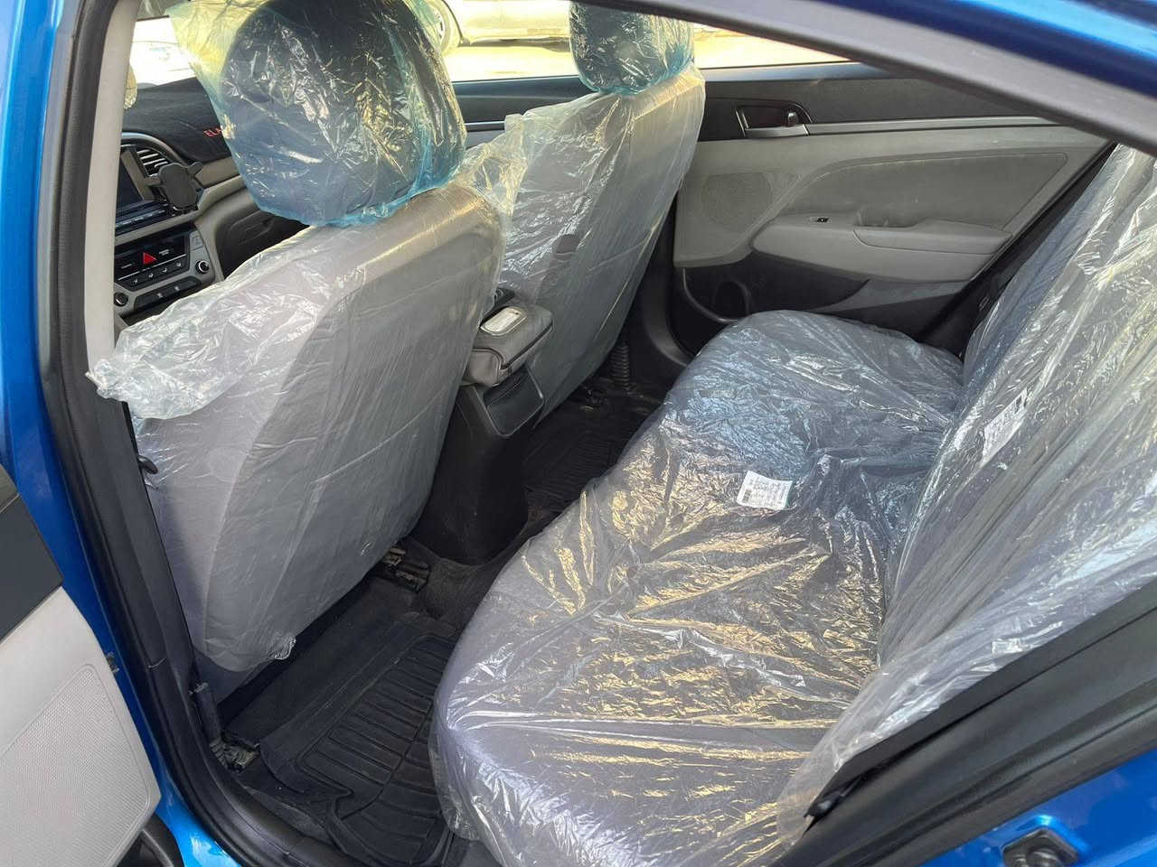 النترا 2017 امريكي
مكاني اربيل // سعرها ب 125 وبيها مجال

*********** + بيه واتساب 

سنويه ورقم كله جديد وبسمي مكينه وكير وصدر وحدادية كله جديد
مكينه وكير بشرط لا فتح ولاعيب سیاره جديده مابيها مصرف ربع دينار ..
وبشرط ولا كلوب مشتعل ب دشبول ... 
حادثها بسيط جدا لا ارباك ولا داخل 
بيه بنيد و جاملغ صبغ والجاملغ جهة السايق مبدل بلاد
فقط عدا هذا الباقي مكفول موضح بالصور 
ماشيه 110 m
