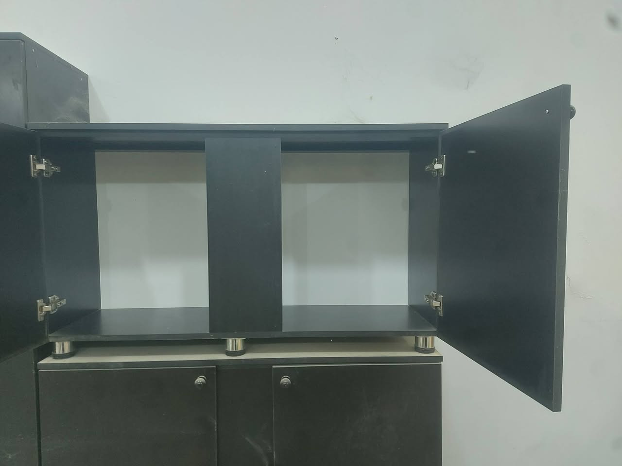 السلام عليكم
اغراض للبيع كلمن وسعرة بيع مستعجل اسعار جدا مناسبة
ميز شاشة بي خزن عدد ٥
نص تخم جديد ممستخدم وديوان مستخدم
عارضات اثنين
كرسي ثلاثي وكرسي كاشير
ميز كاشير اثنين
قفاصه عدد ٣
الشراي يجي خاص او الاتصال على الرقم
***********
