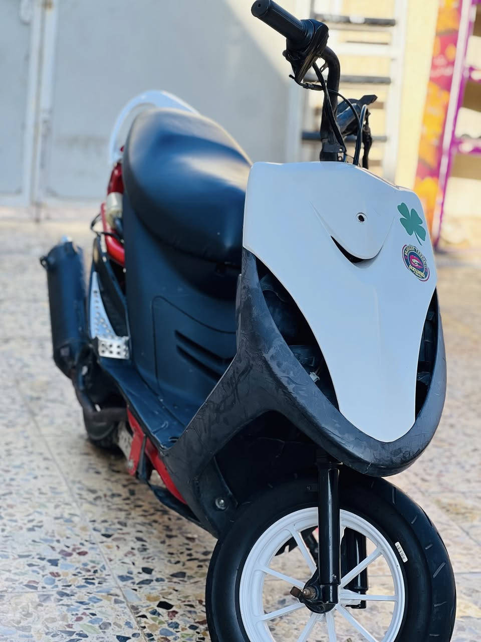 السلام عليكم دراجه ماكس عدله بوشه 55 دراجه شلعه ومعدل تخبل السعر 625 وبيها مجال قليل حك الجيه مكان عماره ابو رمانه . رقم الهاتف ***********
