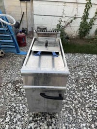 غراض مطعم • جديدة • استعمال شهر