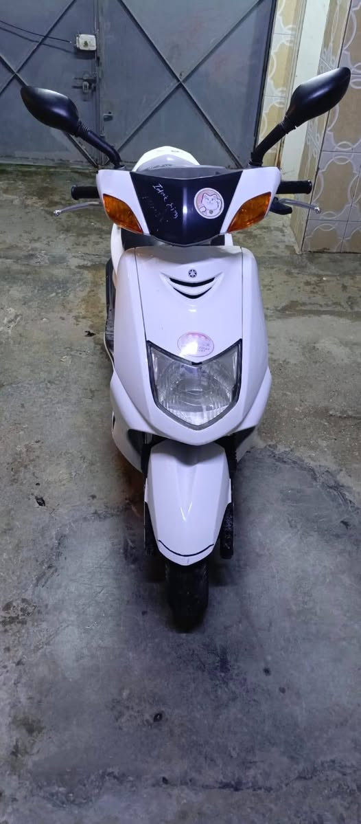 سلام عليكم سكنس نثيه ياباني اصلي  110 استان كهرباي اخت الجديده معدل سرعه كهربيات شغاله ناعمه الشعب شارع الصحه سعرهه 600 
***********
