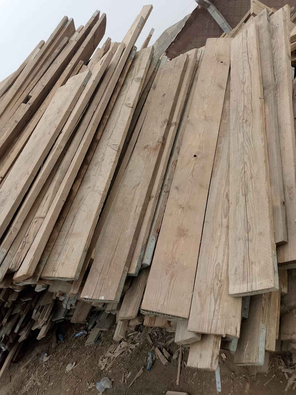 خشب للبيع مكان بابل ***********
