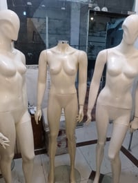 ديكور منزلي • بضاعة للبيع • كمية