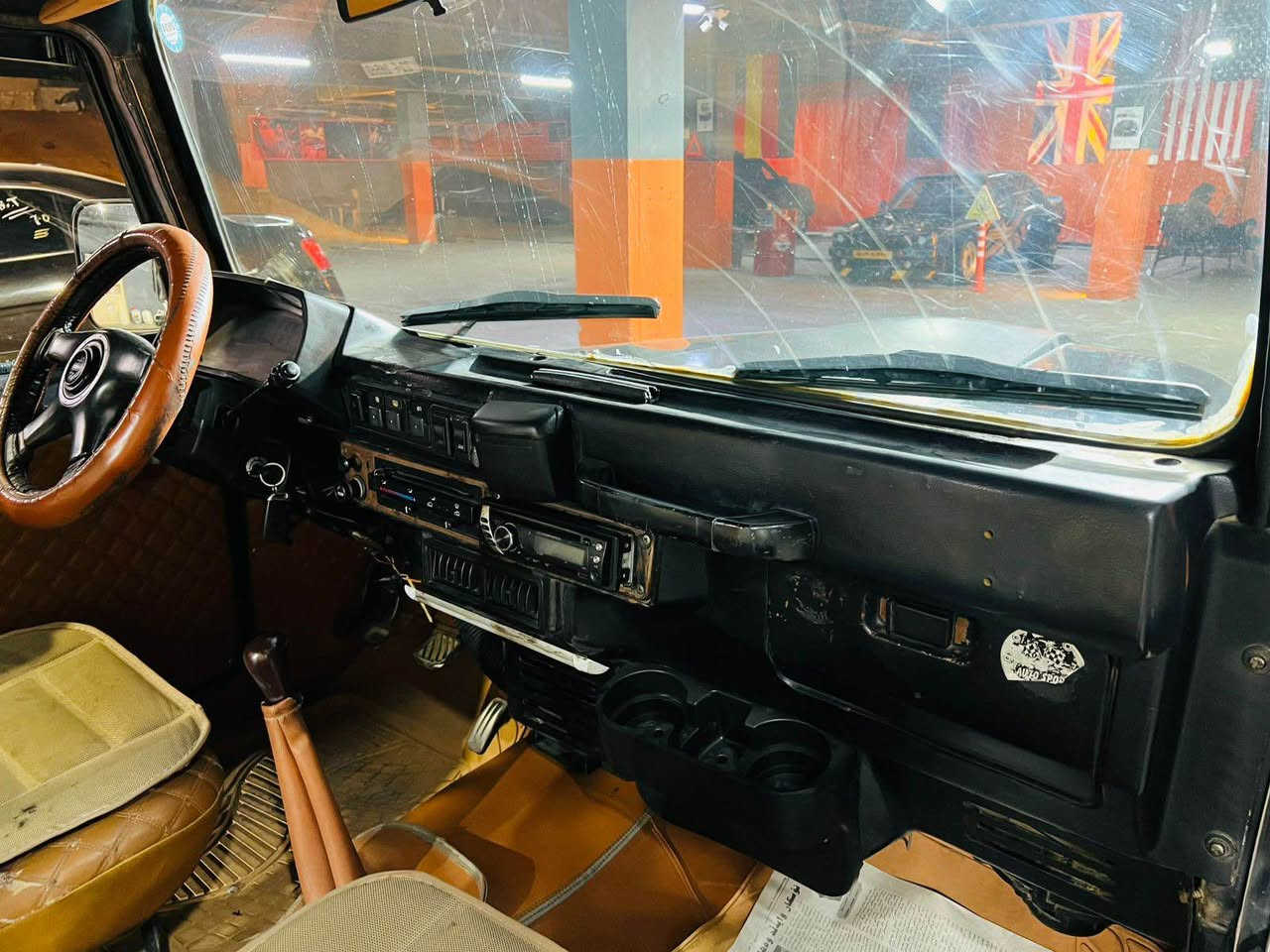 ...﷽ ...
بـــــــــۆفـــــــرۆشـــــــــــتــــــــــــن
***********
***********
Jeeb sang boks clasik
سعری /٣٩$مەجال
جۆری سەیارە /جێب سانک بۆکس
مۆدێل/١٩٩٢
گێڕو مەکینەی سێ وای 
گێڕ عادی 
گێڕو مەکینەی لۆک
تەبرید دوجام کارەبا قفڵ مەرکەزی
ئاڕمی پلاستیکی سلێمانی 
ئاڕم ئەوەلیات خرامە بڕاوە بەشەرت
تاقم تایەو ویلی لۆک 
ناوی جوان هەیکەلی نمونە
پێشو دوای مەزبوت
دەعمو لێدراوی نیە
تەبریدو کارەبای مەزبووت
دەعامی بۆ دەعامی بەشەرت 
شوێن سلێمانی 
***********
*********** السليمانية, العراق
