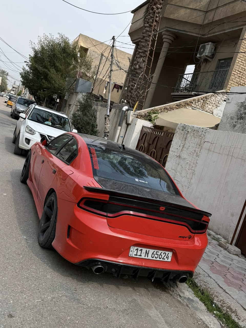 سلام عليكم 
هليكات 707
مديل 2016
غرفة السياره مال مديل 22
ماشيه 40 الف
رقم بغداد جديد وهزه جديده
تخم ويل وتخم تاير جديد 
لون برتقالي الوحيد بل عراق بل مديل هاذا طبت لون برتقالي 
تو كلر يعني القماره الصندوك وبنيد اسود بلادي 
فول موصفات
ادامه لسياره كامله 
حادث السياره جامرولغ امامي 
وجامرولغ خلفي 

مكان السياره ديالى بعقوبه

***********
