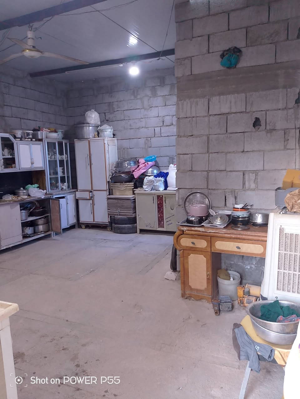 ‏بيت للبيع المساحه 300 سعر 100 نوع العقار وقف سني مسجل بسمي عنوانه ابو الخصيب حمدان شارع الوسطي تدخل بشارع ابراهيم ابن مالك الاشتر بنهايته على صفحه الوقف السني. تفاصيل البيت بناء بلوك جديد مساحه البناء 180 بي كراج لسياره وحده وحديقه جبيره سقف البيت كونكريت ما عده المطبخ خارجي مسوي جبير حار وبارد سقفه سندويج /البيت متكون من 3 غرف وصاله جبيره واستقبال وحمام داخلي وصحيات ثنين خارجيات كهربائيات البيت كامله تأسيس الماي كامل وأيضا مجاري البيت كامله نقصه كاشي وسقف ثانوي فقط مصبوبه الارضيه رقمي للتواصل وتفاصيل أكثر 
‏***********
