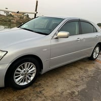 شاهينة 2007 شاصي 82 فول مواصفات عدا الفتحه محرك D5 حجم 4000 شاشة بلادي...