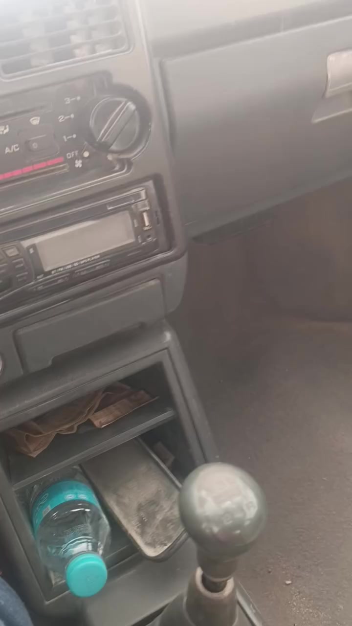 سلام عليكم سايبة البيع مديل 209 مصفرة هية وغرامات سنوية 27 راعية موجود يريد تحويل مكينة كير خير من اللة بس عدي الرابع يفلت مكاني م قصر سعر 15 وبية مجال ***********
