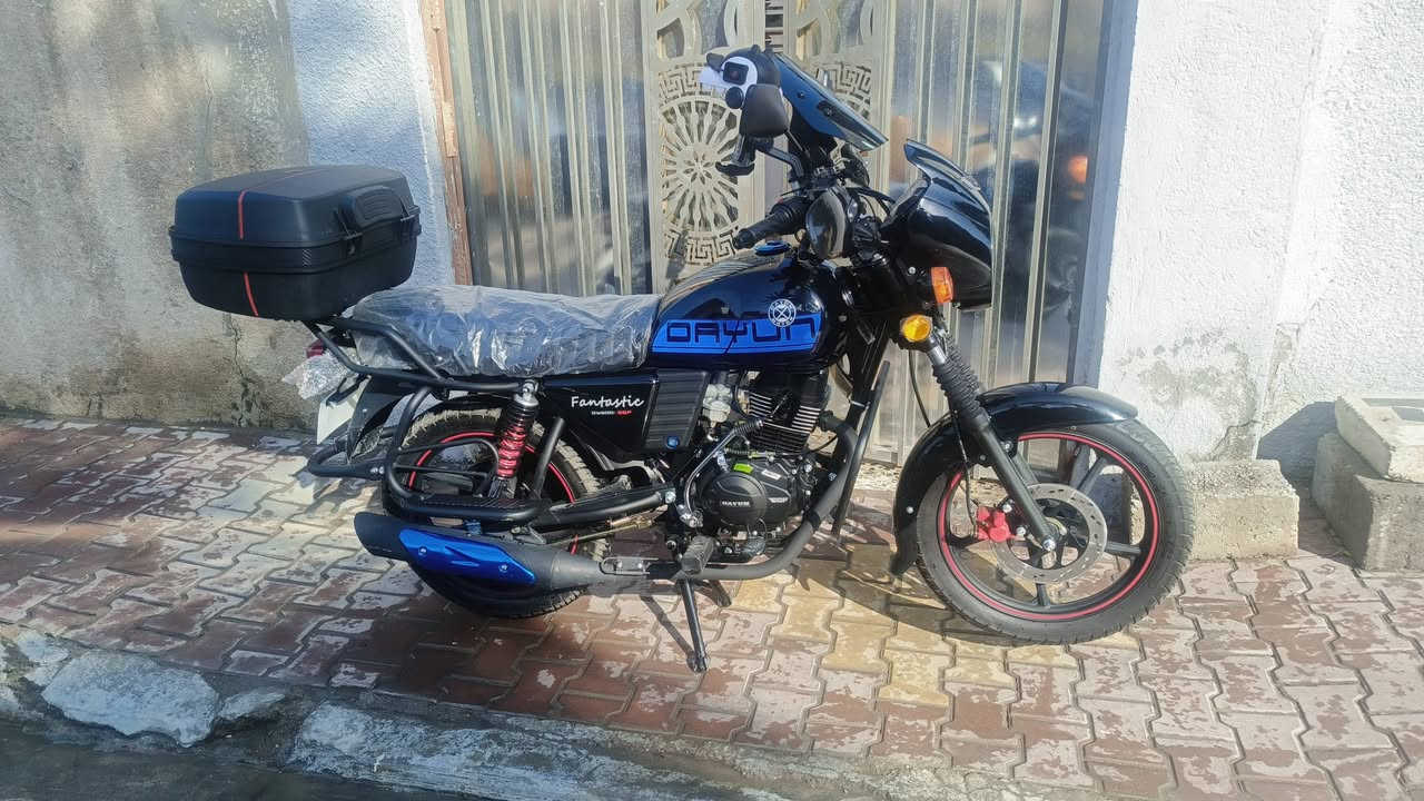 للبيع دايوان شكل جديد موديل 26بعدهي على سحك اورق سكنر مكان بغداد الحسينية رقم الهاتف ***********
