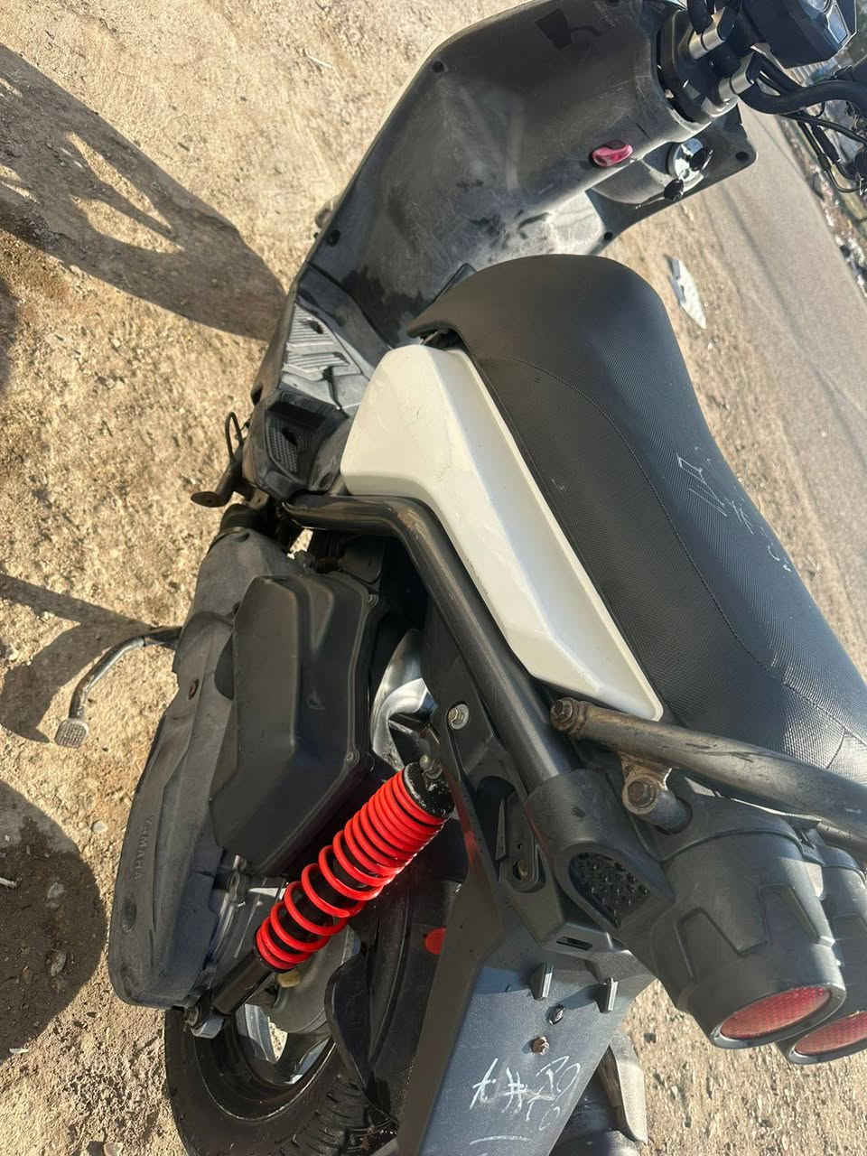 متاح سكنس جبلي للبيع دراجه خير من الله شلعه معدل خير من الله دراجه مكفوله كفاله عامه كهربائياتها كلها شغاله كيجات دراجه ماذب عليها ربع السعر1100وبيها مجال حك الجيه المو شراي لايتصل ويتعبني شباب وشراي يتصل وبي خير ويدلل***********
