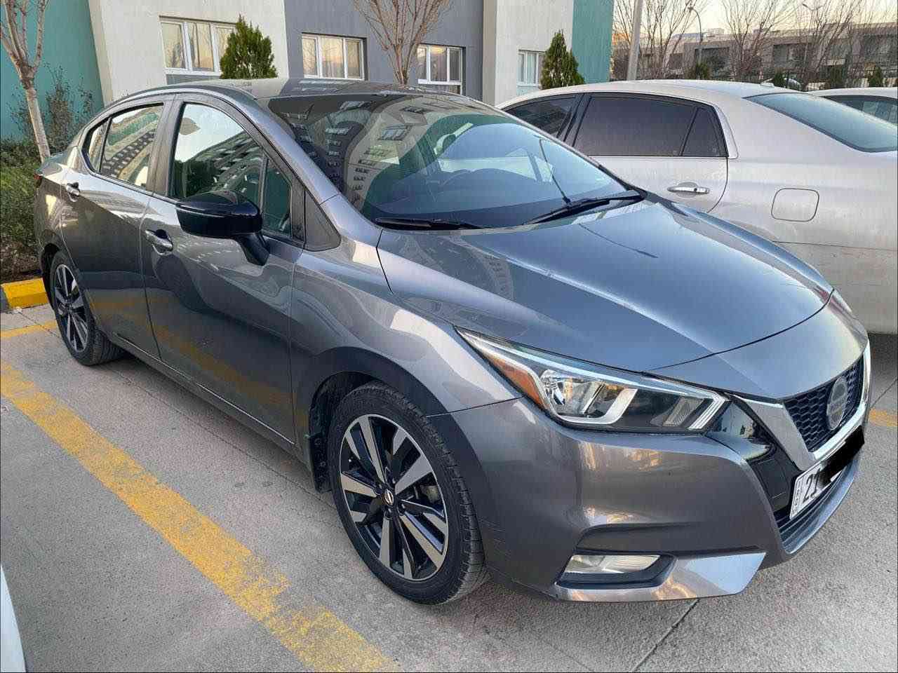 نیسان ڤێرسا 2020 SR فول قەپات
 مواسەفات. امریکی.🇺🇸 
سعر 115 گەڵا 
شوێن سلێمانی
ژ.م///  *********** 
سیارەکە ڕەقەمە بەناو خۆمە تحویل غرامە ، مەکینە گێر تبریت، ڕادار، بەردی اگزۆز، کارەباییات هەمووی شەرتە.70  هەزار کیلۆ مەتر ڕۆشتووە
مواسەفات
ویل کڕۆم حجم ۱۷
کوشن دوو ڕەنگ
بەسمە ، شەغغال،، کوشن هیتەر،، شاشە ئایپاد، فوول سوکان ڤۆلیۆم تحدید سورعە .بلوتوز تەلەفۆن، ABS USB AUX.
شاشە کێچ ئەلکتڕۆن ، 
دوو چووت تایەی لۆک
سیارەکە جاهیزە بێ کێشەیە ماڵی دۆستە. 
وەکو بۆیاخ تەنها جامەلغي لای سایق بۆیاخە بۆنیدی گۆڕاوە بە بیلادی السليمانية, العراق
