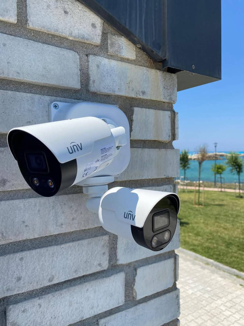 تم بعون الله تأمين موقع 
:ديالى:بعقوبه
#جودة_العمل... #سرعة_الانجاز... #اتقان_التنفيذ
-------------------------------------------
تفاصيل العمل و صيانة 
♦️كاميرات عدد 6 من ماركة داهوا وكاله العالمية دقة 2 ميكا
♦️ تقنية التصوير الملون ليلاً ونهاراً full color صورة و صوت 
♦️ جهاز DVr 8 CH مع هارد خزن t1 كيكا 
♦️ طريقة تسليك الكيبلات (تري لاصق) كيبلات مخفية
♦️ تثبيت بوكسات للكاميرات الخارجية لحماية الفيش
-------------------------------------------
من اجل خلق مجتمع امن وذكي وللحد من الجرائم وعمليات السرقة وتوفير حماية للممتلكات الخاصة والعامة
               ((((في محافظة. ديالى ))))) 
مستعدين لتنصيب وصيانة كاميرات المراقبة في ( المنازل / المحال التجارية / الشركات / المدارس / المشاريع / المعامل / الدوائر الحكومية )
بوجود كادر هندسي وفني احترافي متخصص وبأسعار مناسبة

#اتقان_العمل... #سرعة_الانجاز... #اتقان_العمل

--------------------------------------
متمرسين علئ كافة انواع الكاميرات نظام ip + انلوك
( Dahua /Hikvision / Aswar / XVision / HiLook / Unv / Samsung / ACCU VISION )

خدماتنا تشمل :
1)تنصيب وبرمجة وصيانة كاميرات ip + انلوك
2)تنصيب وبرمجة وصيانة وتحديث  اجهزة NVR + DVR
3) برمجة ونصب الكاميرات المتحركة PTZ
4) برمجة َنصب كاميرات ال WiFi وربطها علئ الهاتف
5)نصب وبرمجة كاميرات التقاط ارقام السيارات ANPR
6) برمجة وادارة ستورجات الخزن  وسستمة المنظومات والمشاريع الكبيرة
7)تأسيس وتسليك وتفييش جميع انواع الكيبلات RG45 و BNC 

#اتقان_العمل... #سرعة_الانجاز... #اتقان_العمل

--------------------------------------
للتواصل معنا :
العنوان المكتب . ديالى كنعان مقابل كراج كنعان 
فيس بوك : مكتب االريماس الكامرات المراقبه الاصلي فقط
الهاتف : ***********
 #تنصيب_كامرات #كاميرات_مراقبة_منازل #كاميرات #كاميرات_المراقبة #كاميرات_متحركة #كاميرات #فني_كاميرات_مراقبة #dahua #dahuatechnology #dahuamena #hikvision #hikvisioncctv ##Aswar #unv
