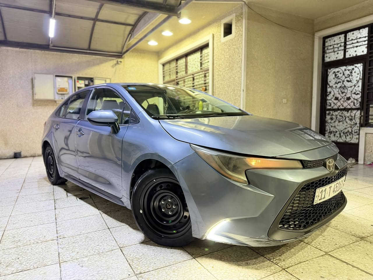 كورلا وارد امريكي Le موديل ٢٠٢٠
رقم بغداد باسمي تحويل مباشر
حادث طخات بسيطه بدون دواخل بدون ايرباك بدون تبديل اي قطعه 
مكان السياره بغداد حي اور 
السعر ١٣٣ ومجال بسيط
***********
