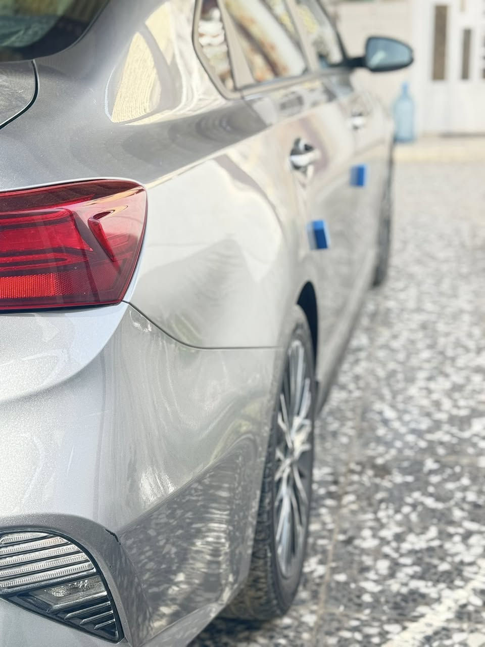 السلام عليكم كيا فورتي 2023 جي تي لاين
لون رصاصي حادثها فقط البنيد مبدل بدون ايرباك 

#ملاحظه الكير مبدل ايتي محرك 2000دوش ماشيه 69 الف ميل للاستفسار اتصل على الرقم ***********صور الحادث موجوده بالمشور مع رقم الشاصي السياره ترقم جديد

السعر 170 مكانها كرادة مريم والمشتل 

✅المواصفات : فتحه سقف

✅بصمة تشغيل مع بصمة ابواب وبصمة جنطة  

✅تشغيل عن بعد  + فتح جنطة ذكي عند الاقتراب

✅ سايد بريك دكمه + اوتو هولد 

✅رادارات 360 ( امامي + خلفي جانبي يمين ويسار  ) 

✅توقف امامي + خلفي ذاتي 

✅اشارة بالمري + نقطة عمياء

✅قيادة ذاتية  + كروز تثبيت السرعة + تحديد المسار 

✅كشنات جلد ومخمل  مع بصمة GT line مع تطريز 

✅ستيرن رياضي حرف (D) مختوم Gt line

✅لايت لد  مع لد نهاري / بك لايت لد مميز 

✅اضواء ترحيب عند الاقتراب

✅تبريد بيانو تحكم مواسم

👈شاشة كبيرة  10 انج + GPS+ بوصله + كامره خلفية دواره
