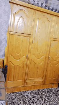 كنتور وبوفيه
سلام عليكم 
كنتور ٣ بيبان كبير جديد تفصال
السعر كنتور ٢٥٠ وبي مجال 

والبوفيه بابين تفصال جديده 
السعر ٧٥
العنوان بغداد حي ور 
رقم/***********
