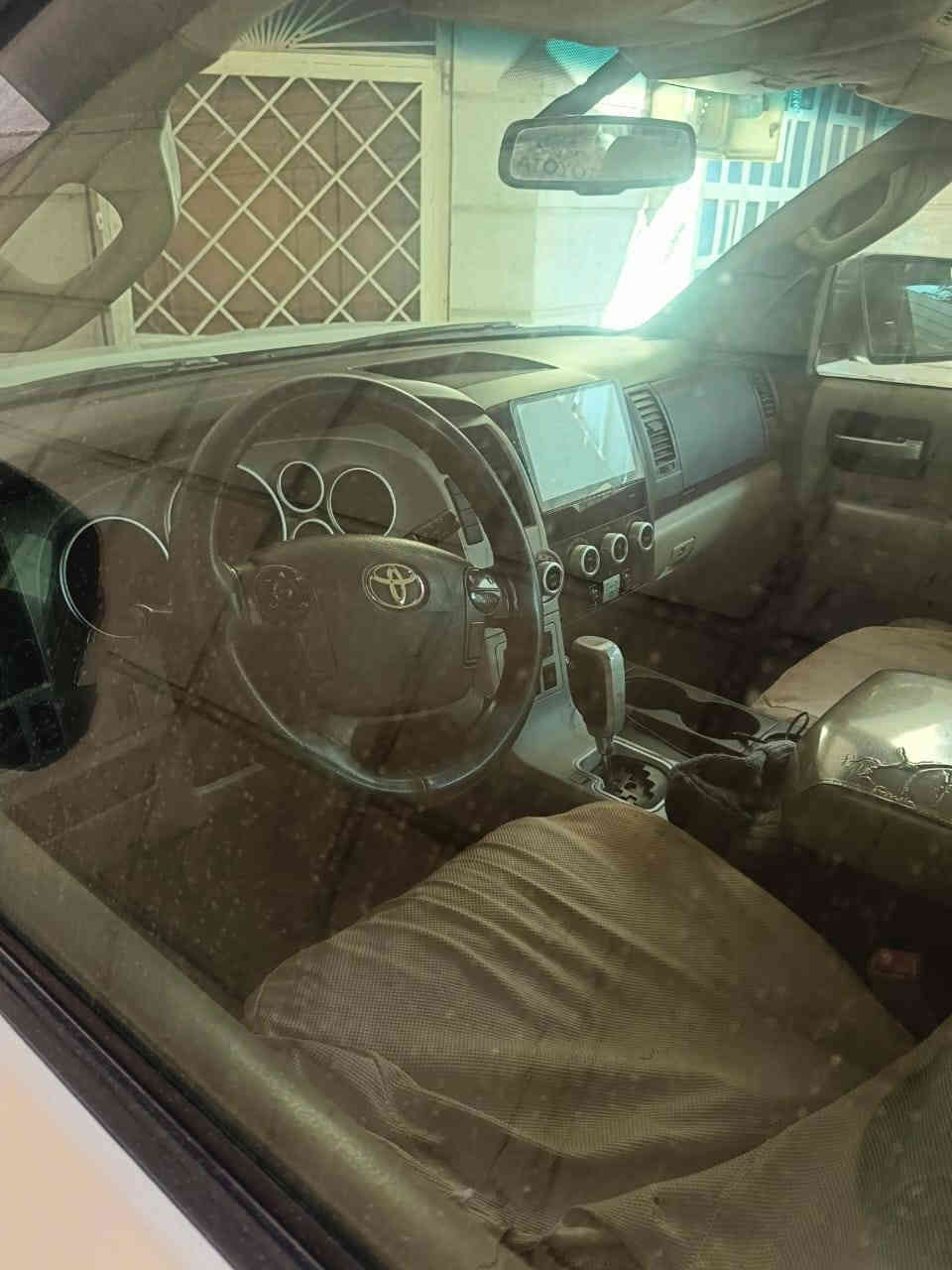 السلام عليكم تويوتا سيكويا موديل 2009بلاتينيوم داخل بيجي كشنات جلد سلايد روف واحد على واحد فول مواصفات ومعروفة بالسوك ستيرن كهرباء تحكم بالستيرن بردات جانبية بيه صبغ اربع قطع بدون حادث سيارة خليجية انطيك صبغ حزام البنيد والصندوك والجنطة بدون صبغ رقم دولي باسمي تحويل مباشر للاستفسار أكثر اتصل ***********بغداد الشعب واسف عالاطالة والشراي يدلل معروضا 165 وبيها مجال
