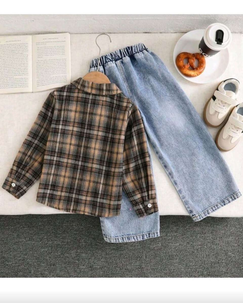 سواء عندك أميرة صغيرة👸 عايزة فستان يخطف القلب، أو بطل شقي🦸‍♂️ محتاج طقم شيك يستحمل لعبه وحركته.. طلبك عندنا.

​ليه تختاري من كوليكشن Vamouré الجديد؟

✅ تصاميم مودرن: موديلات تريندي تناسب الخروجات والمناسبات.

✅ خامات مريحة: قطن وخامات ناعمة عشان بشرة طفلك تتنفس وتفضل مرتاحة طول اليوم.

✅ تنوع يرضي كل الأذواق: ألوان هادية، نقاشات مبهجة، وقصات مميزة.

​✨ لمسة شياكة، وجودة تعيش.

​📸 اتفرجي على الصور واختاري اللي يعجبك.. الكميات محدودة جداً!

📩 ابعتيلنا "سن طفلك" في رسالة وهنبعتلك الموديلات والمقاسات المناسبة فوراً.


**إذا كنت صاحب هذا الإعلان وتريد حذفه لأي سبب، رجاءا أرسل رسالة إلى الدعم الفني**