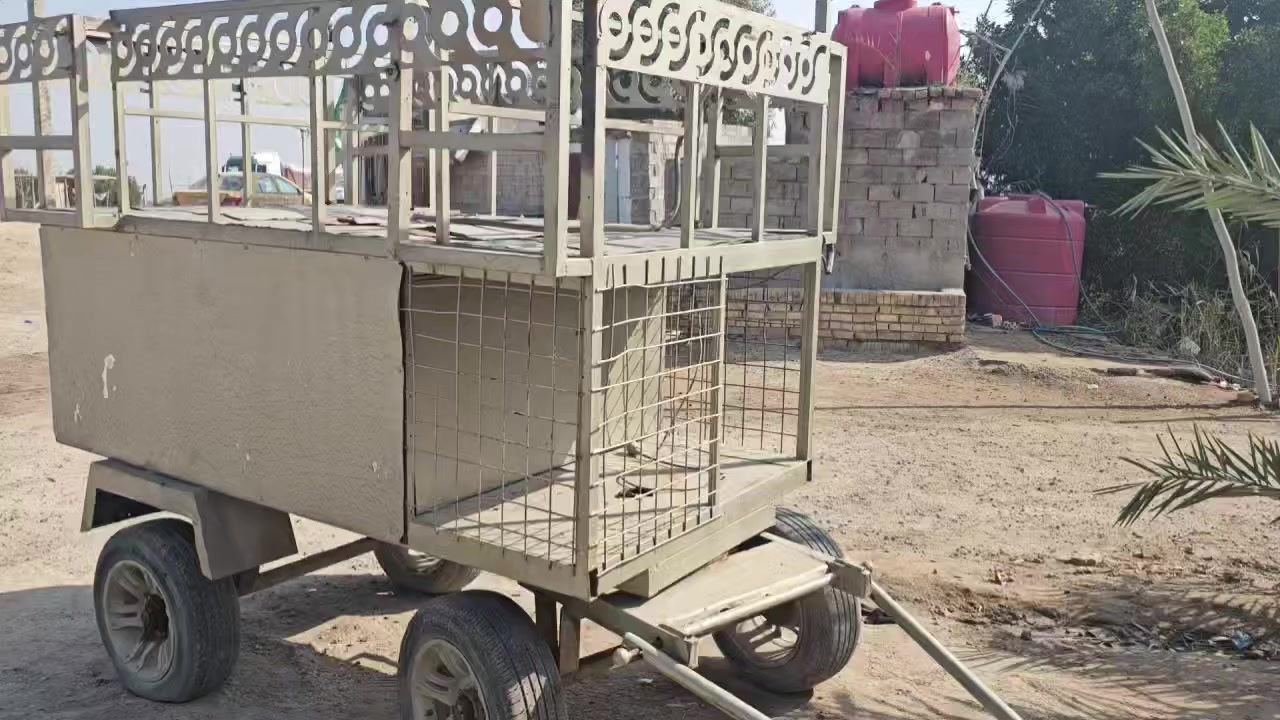 السلام عليكم عربانه للبيع شيل ١٠ سماعات للستفسار ال اتصال على الرقم غير متواجد على الفيس مكلف بنشر المكان الدوانية قضاء الشاميه  ***********
