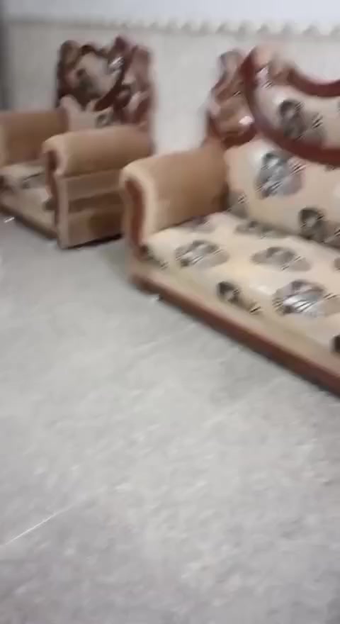 تخم للبيع مكان بابل المحاويل يم المستشفى وتسكام وكلش نضيف السعر 700 وبي مجال


**إذا كنت صاحب هذا الإعلان وتريد حذفه لأي سبب، رجاءا أرسل رسالة إلى الدعم الفني**