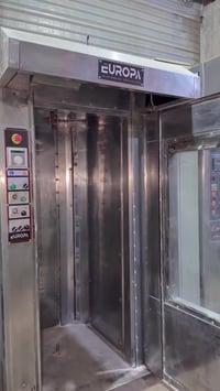 فرن ٥٠×٧٠ • ١٨ صاج • حالة زيرو