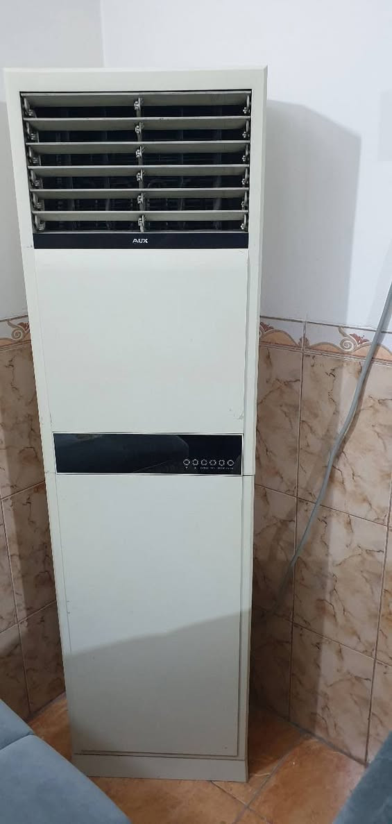 سبلت كنتوري الاول 2 طن نوع اوكس
الثاني 3 طن الحافظ


**إذا كنت صاحب هذا الإعلان وتريد حذفه لأي سبب، رجاءا أرسل رسالة إلى الدعم الفني**