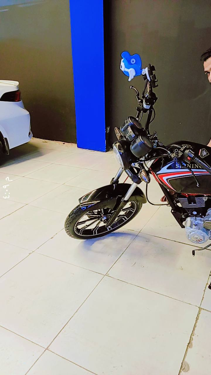 دراجه للبيع السعر 750 برغي ما مفتوح سكنر 6ارواق كربلاء موديل 23..
رقم الهاتف ،***********
