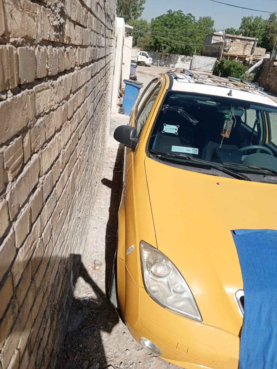 سلام عليكم
طيبة 2017
محرك كير تبريد حدادية تخم تاير سيارة جديدة 
بدون صبغ بس الدوسة جوة الجاملغ ع كد شبر
مكاني الشعب
هاتف***********
