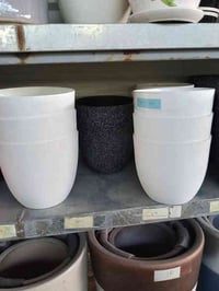 وين الي يضوجون من السندان السيراميك  شوووفوا شجبتلكم  سنادين بلاستك بس...