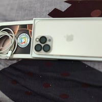 ايفون 16برو ماكس للبيع التليفون بعدة بسليفون البطارية 100 بعدة داخل ال...