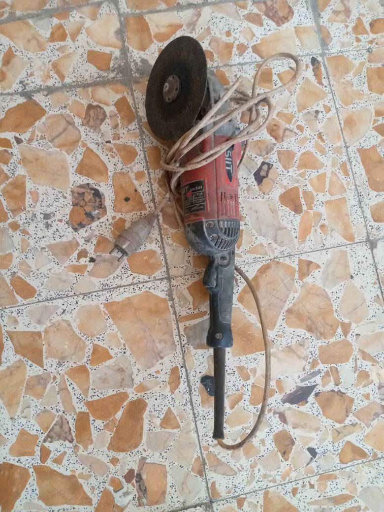 للبيع كوسره اصلي شغاله فول عل فحص ،تاخذهه،سعر 50


**إذا كنت صاحب هذا الإعلان وتريد حذفه لأي سبب، رجاءا أرسل رسالة إلى الدعم الفني**