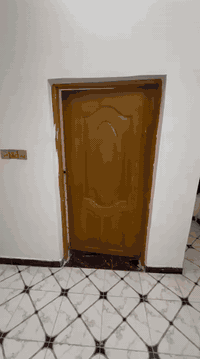 دار للبيع 100حي النداء 
منطقه ال58 
قريب جدا عله شارع الكفيل التلبيط جدا 
بناء جديد طابوك النهروان 
طابقين 
الطابق الثاني سويتين يعني غرفتين وصاله ومطبخ عدد 2وصحيات عدد 2 للاستفسار الاتصال على الرقم 
***********
