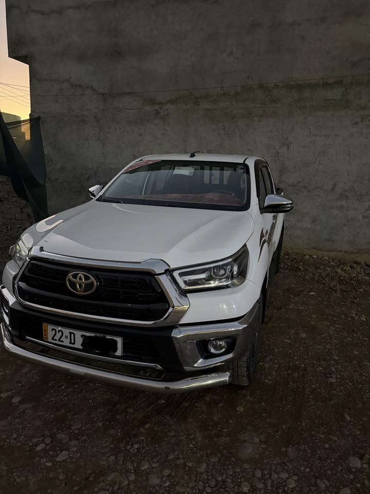 هايلوكس وكاله شركة سيد نهرو 
 
موديل 2021 رقم اربيل 
فور ويل 4*4
ماشيه 86الف 
بيها تعديل بارد بمكانين    موجود السونار 
مواصفات : سيد نهرو 
حجم المحرك 4 سلندر
كير اتماتيك / بانزين 
بصمه تشغيل وتفتيح 
تحكم ستيرن جهتين فول تحكم
شاشه حجم كبير
تبريد قطعتين  
اشاره بل مري
بنيد جكات
ويل كروم
حساس خلفي 
يدات وشباك مذهب
لد امامي وخلفي 
فور ويل 
رقم اربيل الدولي تحويل مباشر 
السعر 290$وبي مجال 
معروفه مواصفات شركة سيد نهرو
العنوان : صلاح الدين الشرقاط
***********
