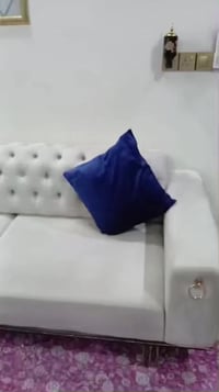 تخم تركي • ١٠ مقاعد • يتحول لسرير