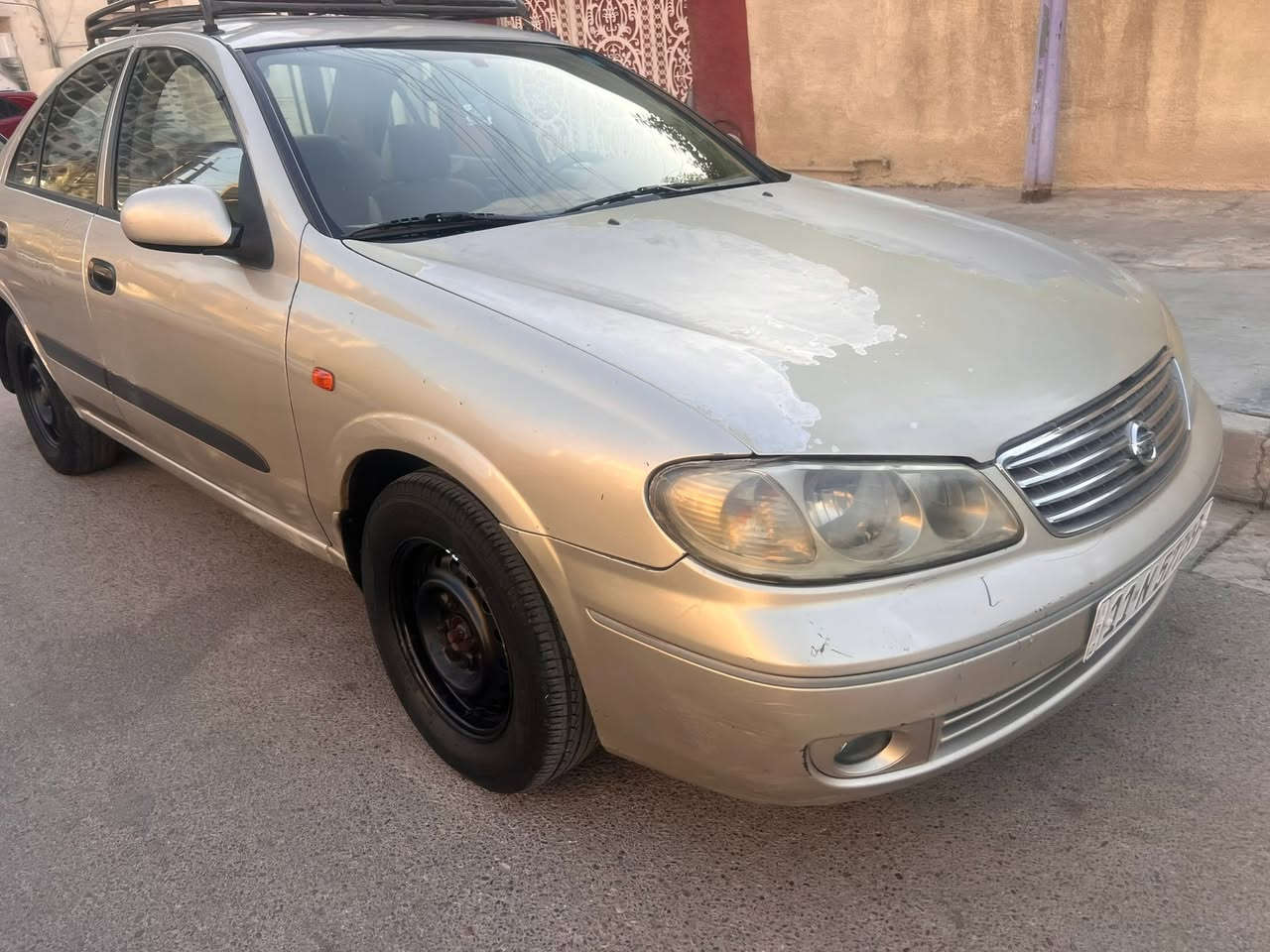 نيسان سني ياباني ٢٠٠٩ بيها كم قطعه صبغ وبيها جراد بنيد وصندوك سياره جاهزه من كلشي السعر ٧٨$ مكانها حي تونس ***********
